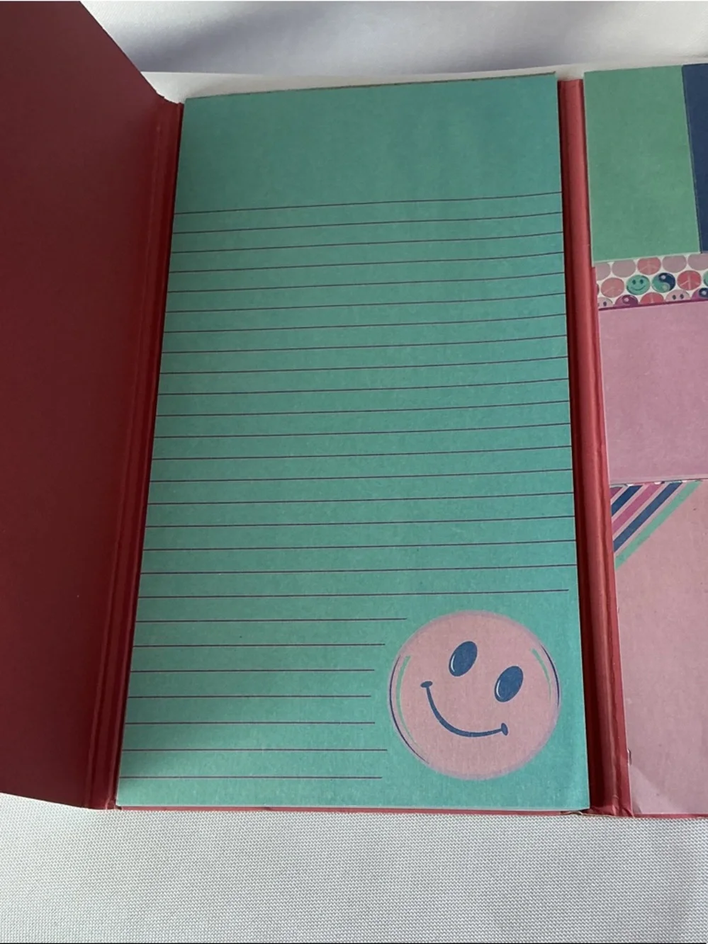 Smiley Face Retro Stationery Set Folder Notepad Sticky Notes Y2K